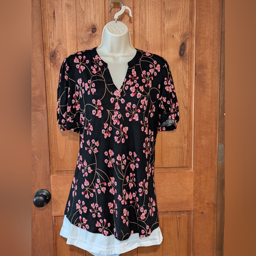 Floral Black and Pink‎ Women's Top